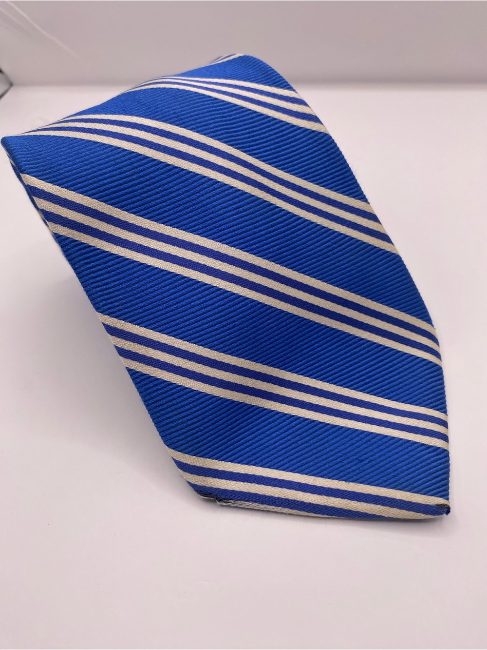Brooks Brothers Royal Blue and White Diagonal Stripe Silk Tie